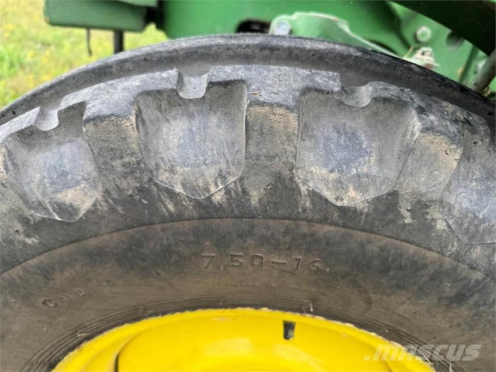 John Deere 1040 S Tractoare