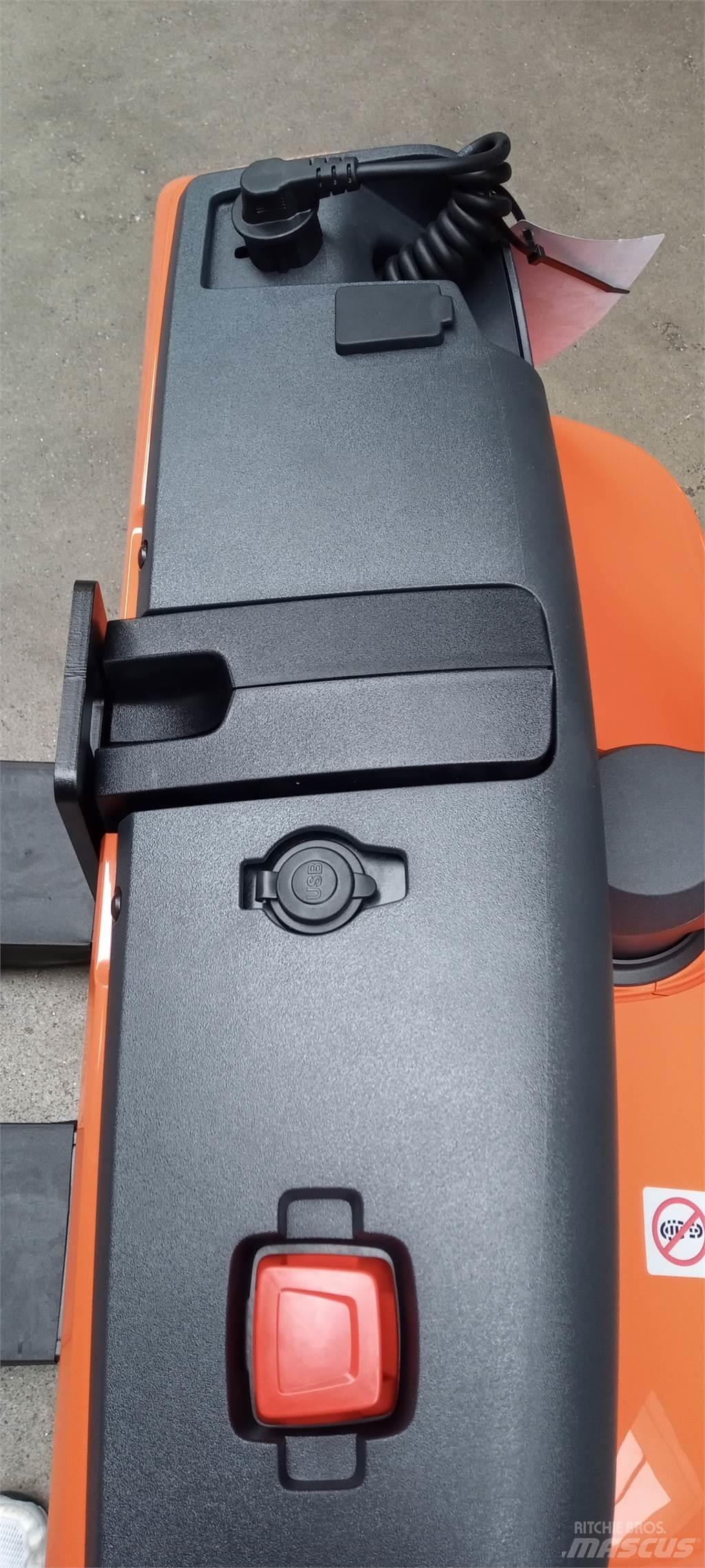 Toyota LWI 160 Transpaleta manuala