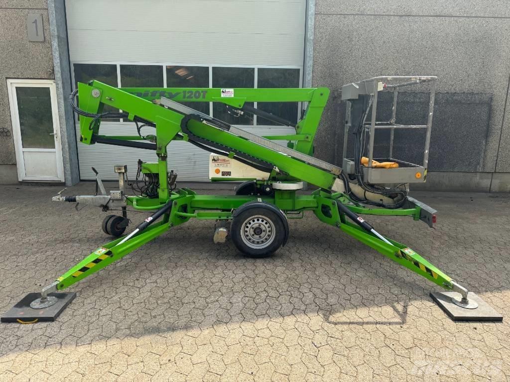 Niftylift 120 T Platforme aeriene montate pe remorca