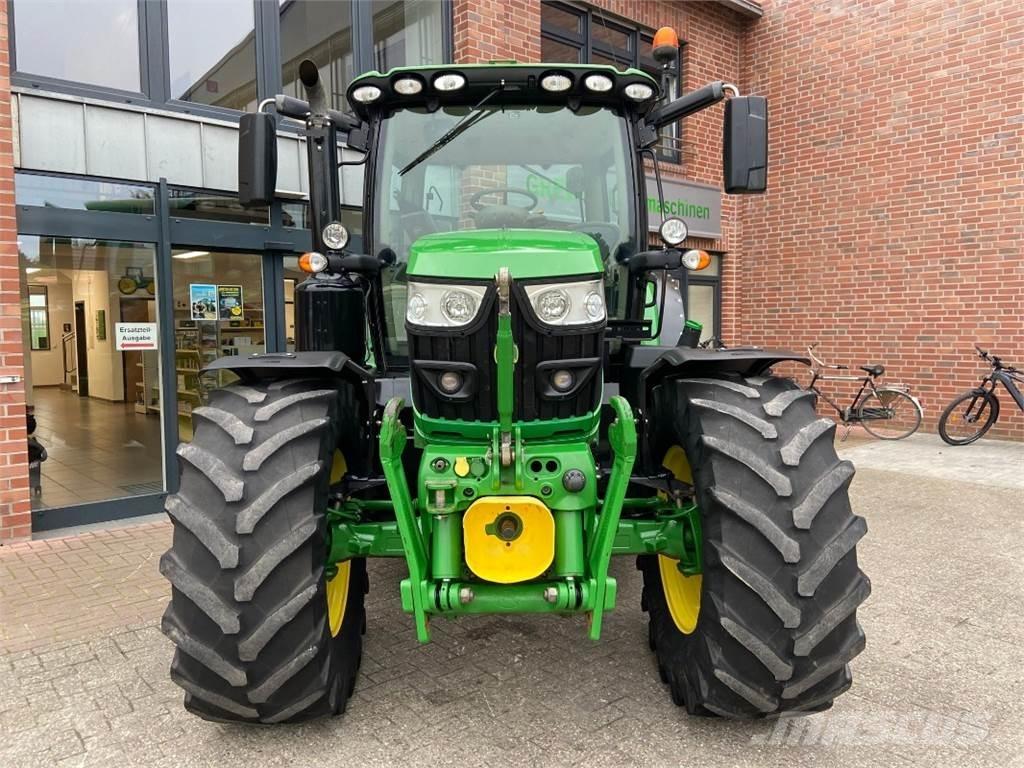 John Deere 6130R Tractoare