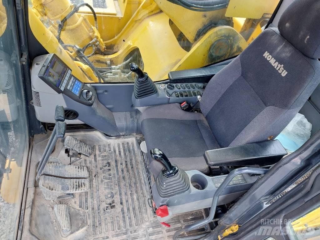 Komatsu PC700LC-11 Excavatoare pe șenile

