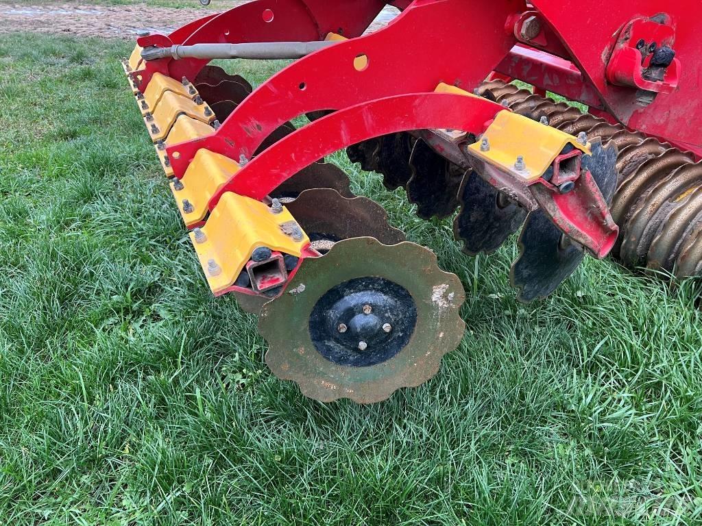 Väderstad Carrier820 Grape cu disc
