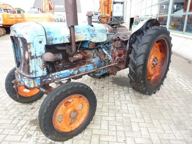 Fordson Major Tractoare