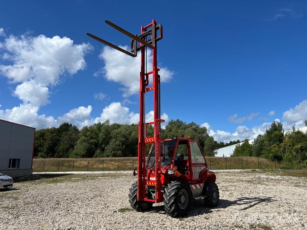 Manitou M30-4 ST3B Stivuitor diesel