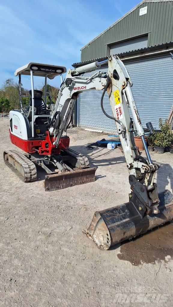 Takeuchi TB 225 Mini excavatoare < 7t