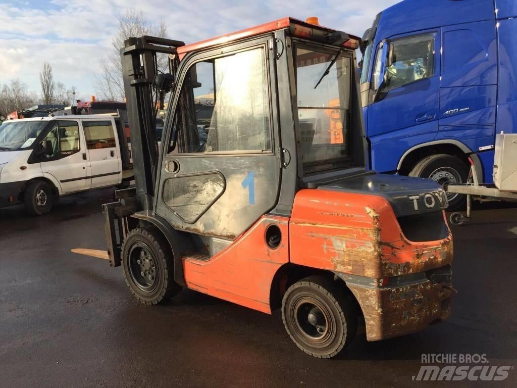 Toyota 02-8 FD JF 35 Stivuitor diesel