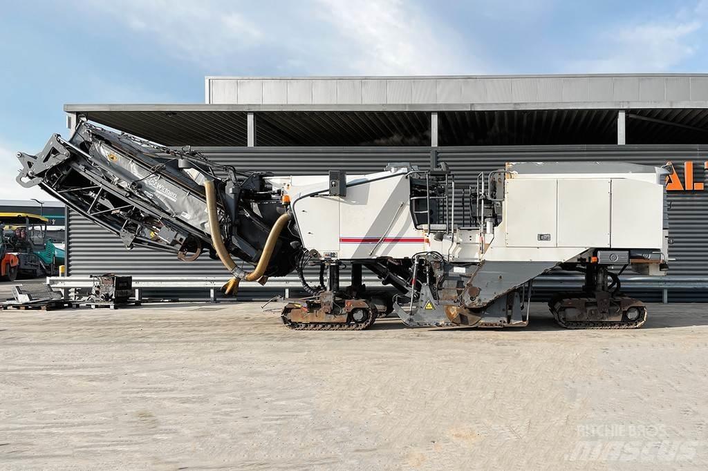 Wirtgen W 210 Utilaje asfalt cu freze reci
