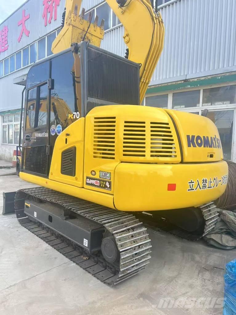 Komatsu PC 70 Excavatoare pe șenile
