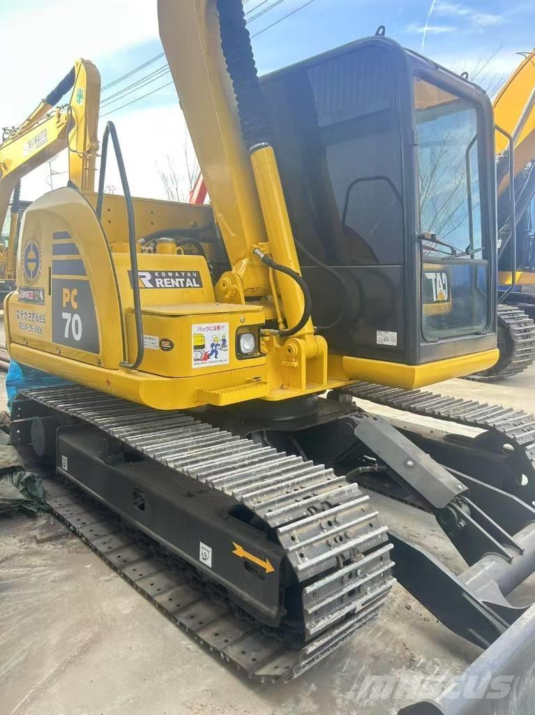 Komatsu PC 70 Excavatoare pe șenile
