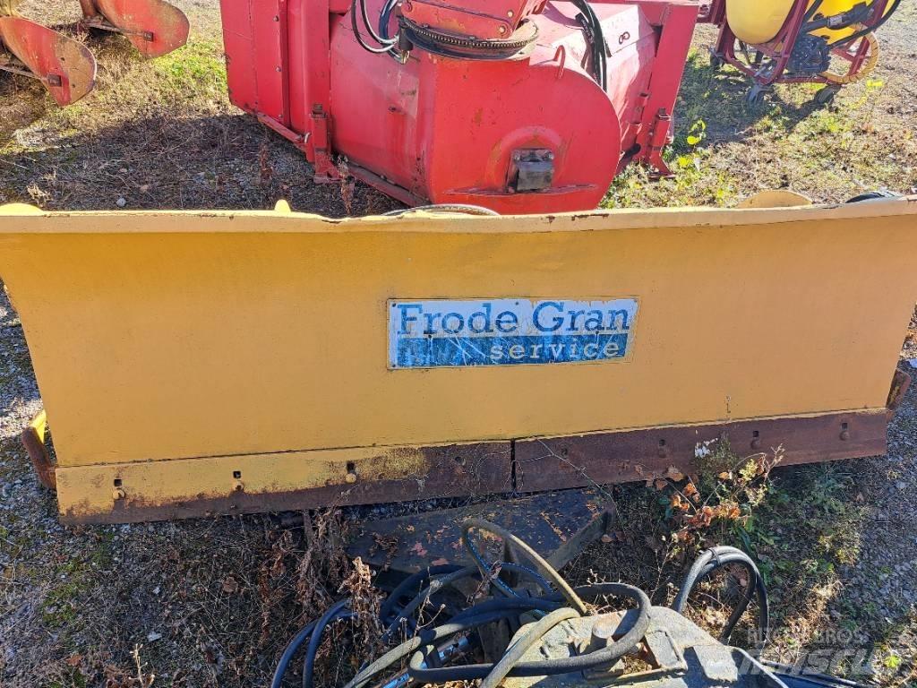  ukjent komunalskjær Alte masini si accesorii pentru încarcat si sapaturi