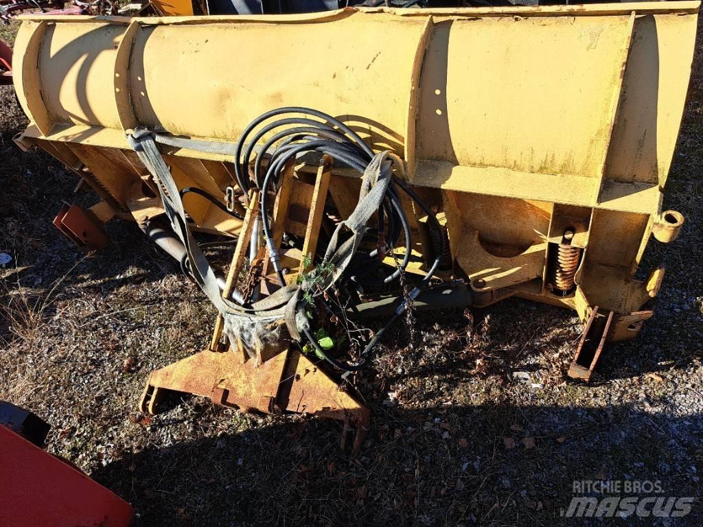  ukjent komunalskjær Alte masini si accesorii pentru încarcat si sapaturi
