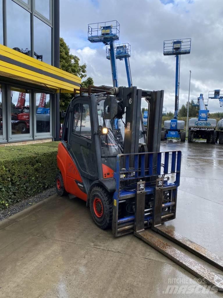 Linde H 30 CNG-02 Stivuitor GPL