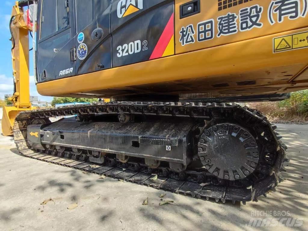 CAT 320D2 Excavatoare 7t - 12t