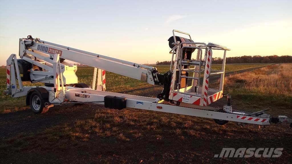 Dino 210 XT Platforme aeriene montate pe remorca