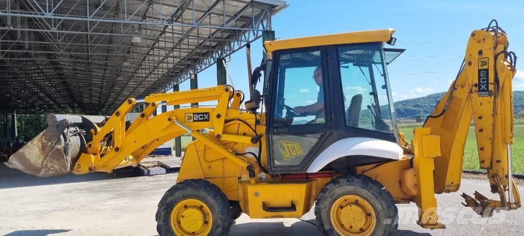JCB 2 CX Buldoexcavatoare