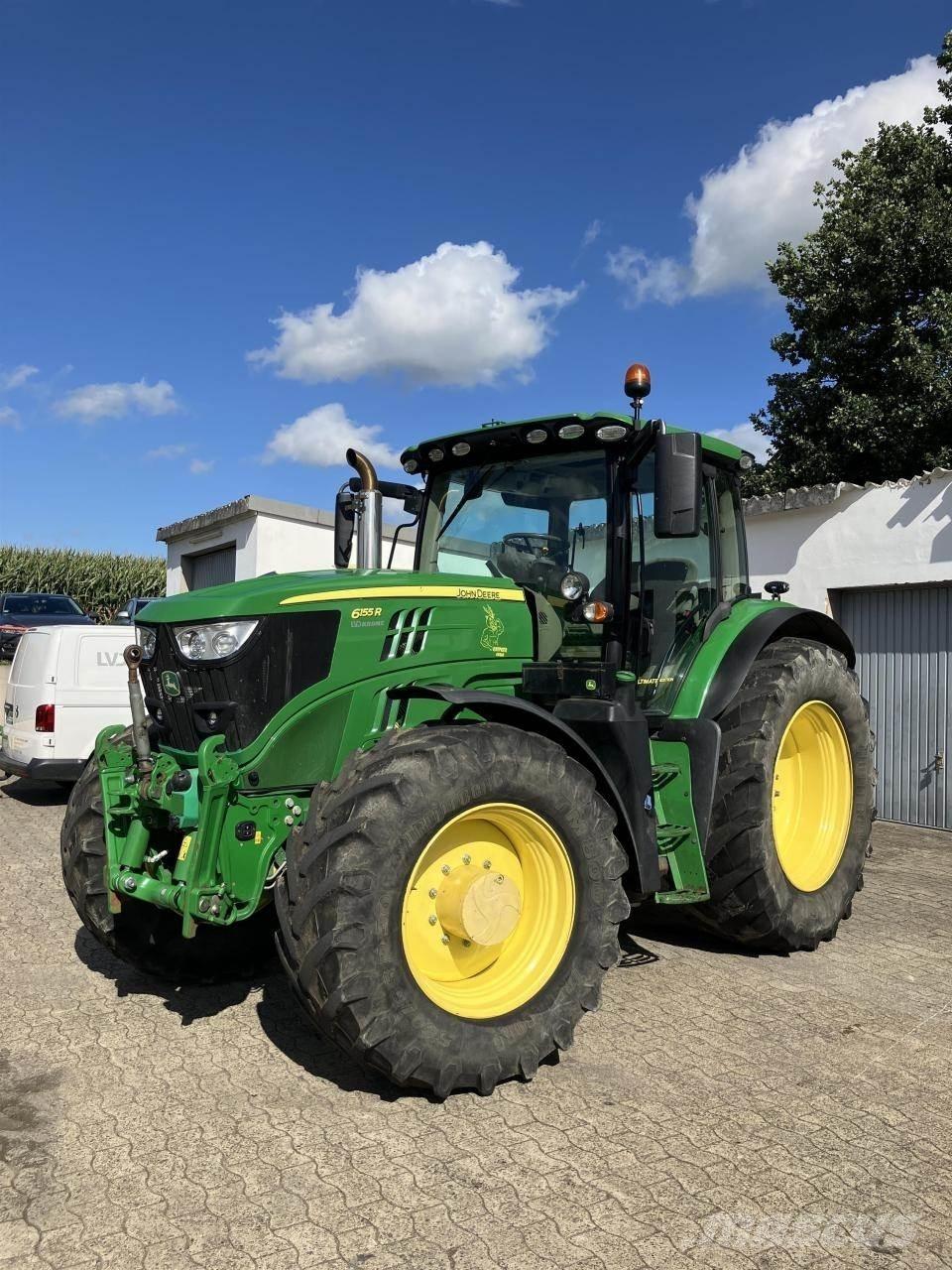 John Deere 6155R Tractoare