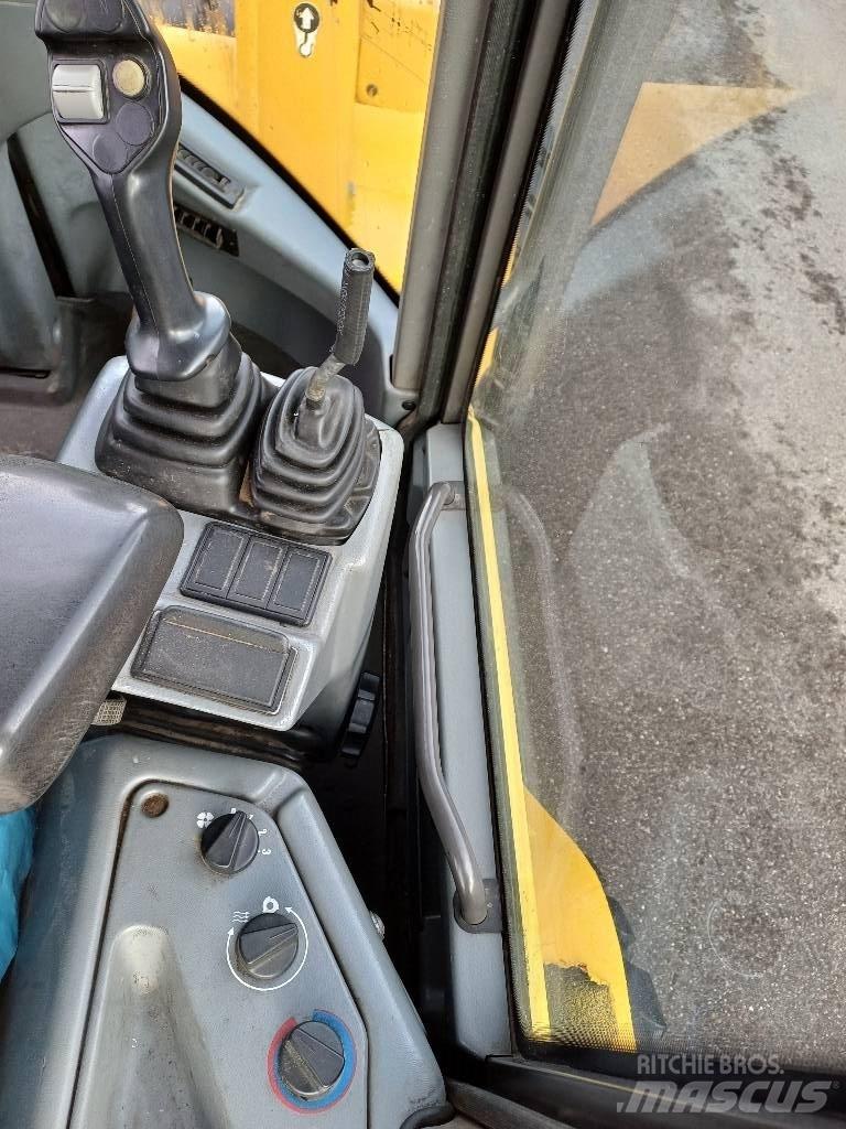 Volvo L 30 B Incarcator pe pneuri