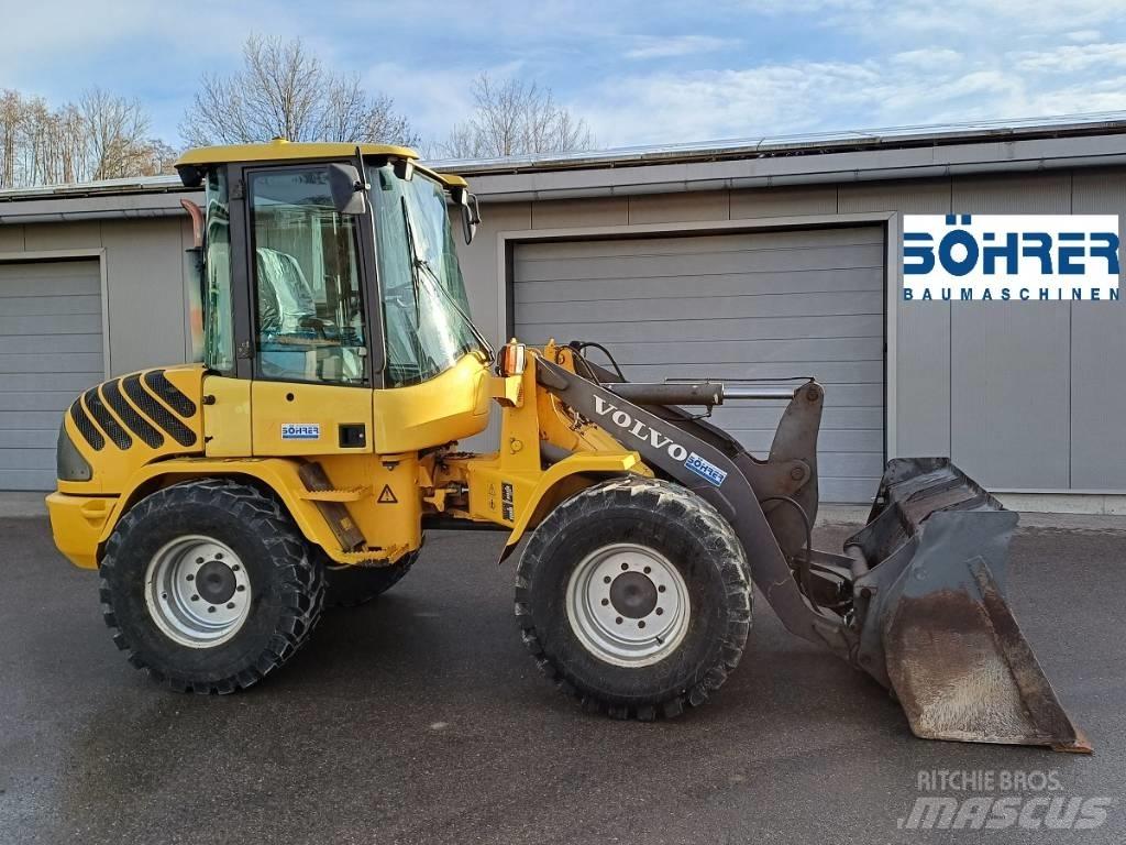 Volvo L 30 B Incarcator pe pneuri