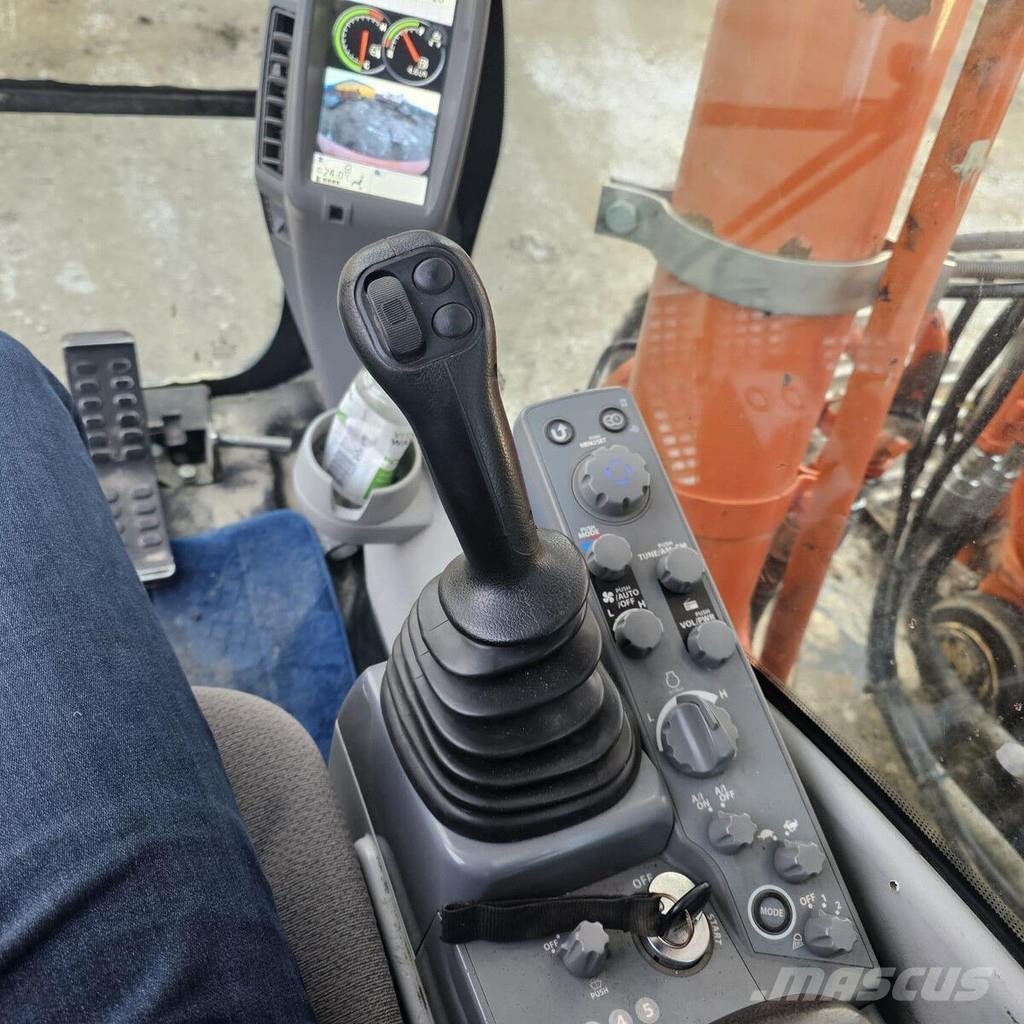 Hitachi ZX350LC-6 Excavatoare pe șenile
