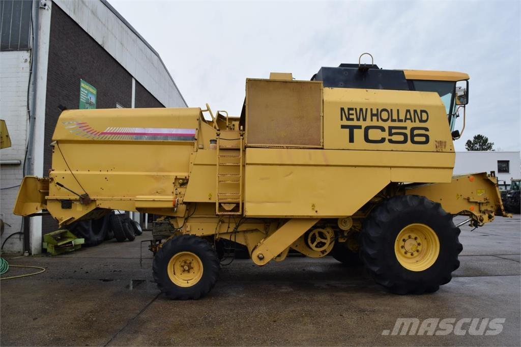 New Holland TC 56 Combine de secerat