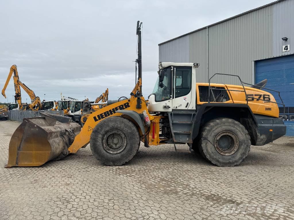 Liebherr L576 Incarcator pe pneuri