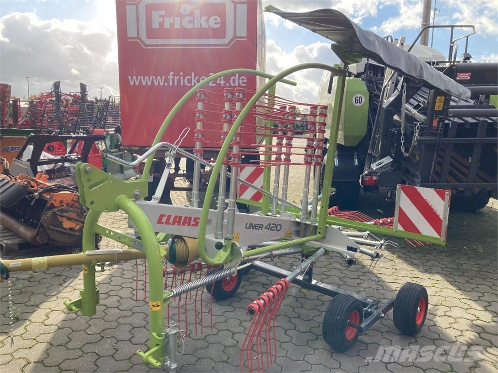 CLAAS Liner 420 Utilaj de răvăşit fân