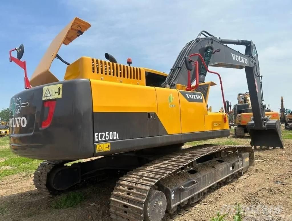 Volvo EC 250 D L Excavatoare pe șenile
