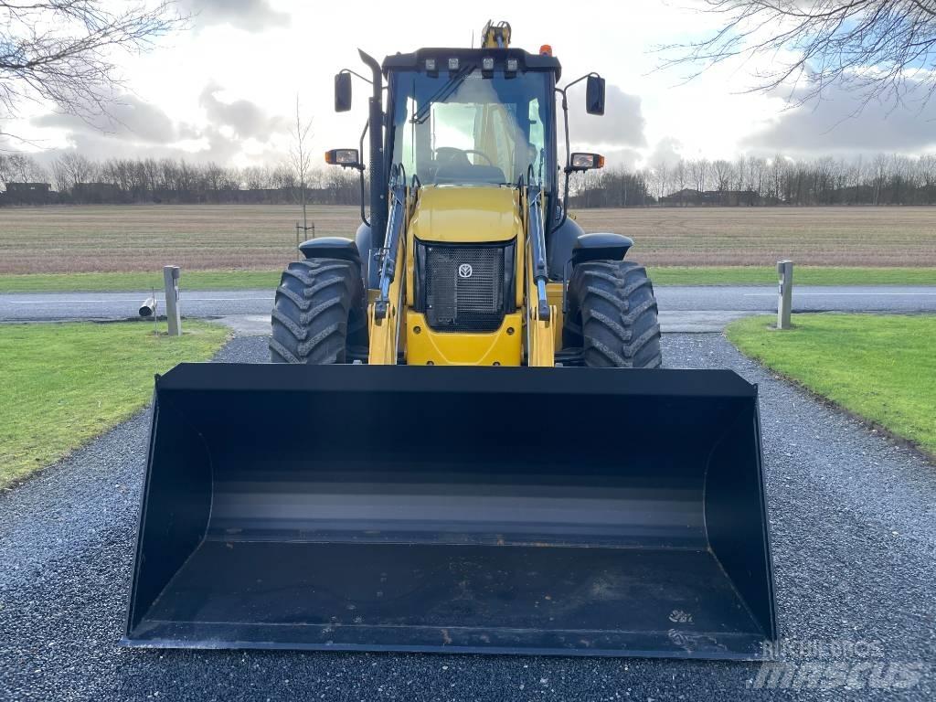 New Holland B115C Buldoexcavatoare