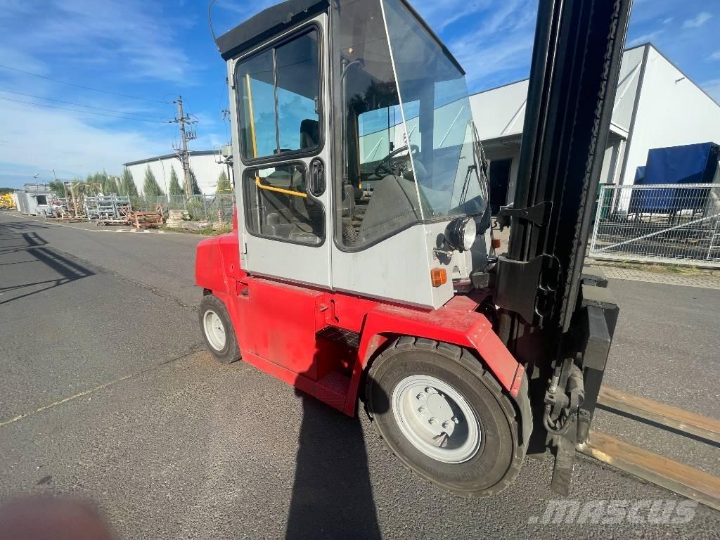 Kalmar DCE 50-6 Stivuitor diesel