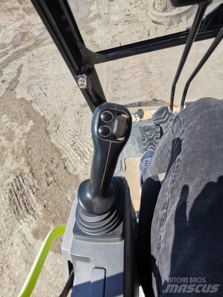 CAT 320 F Excavatoare pe șenile
