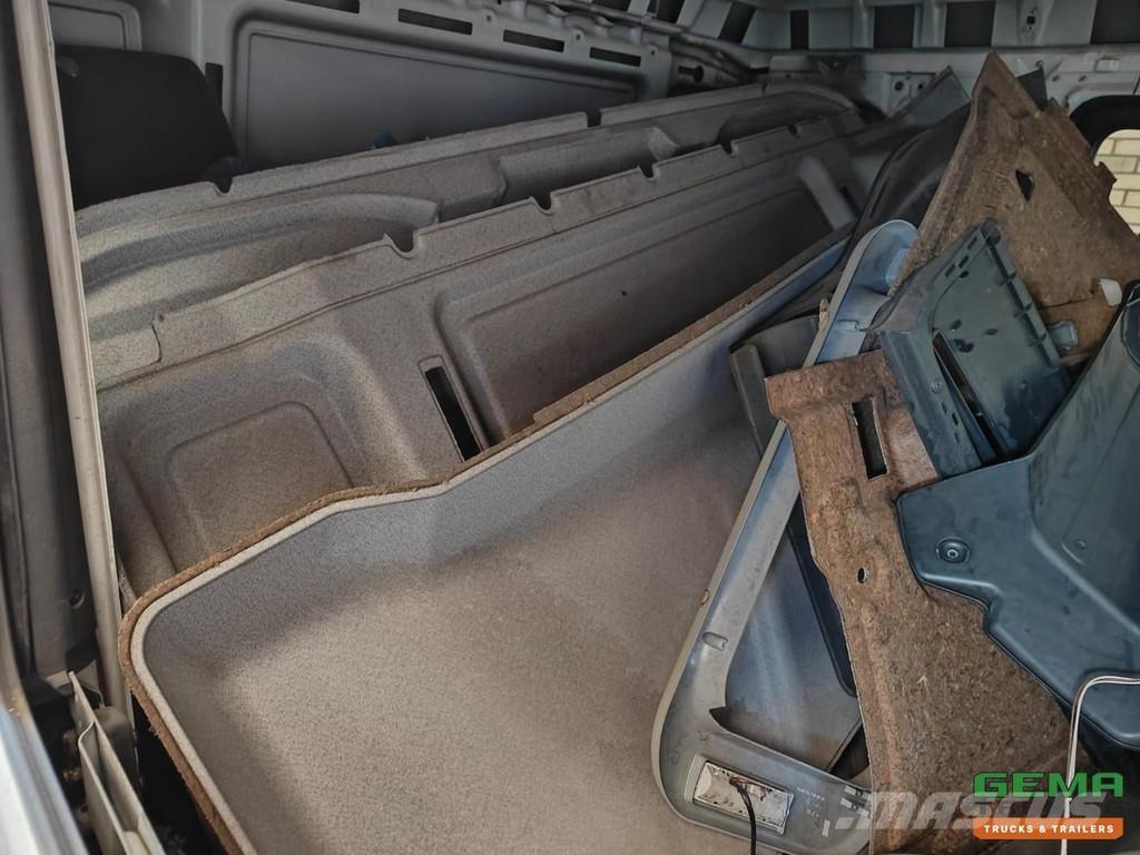 MAN TGA Cabine Cabine si interior