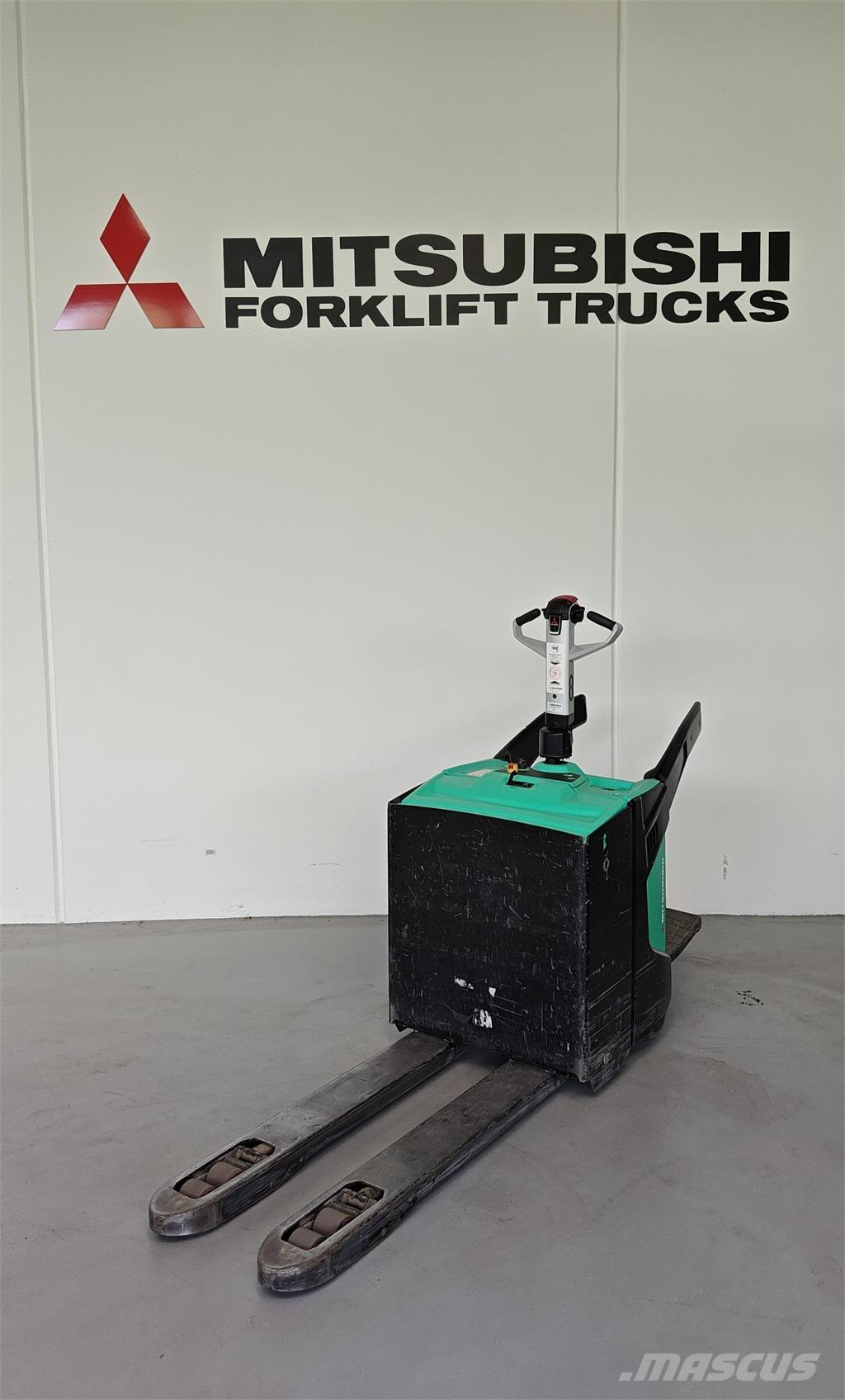 Mitsubishi PBV20N2 Camioane cu platforma