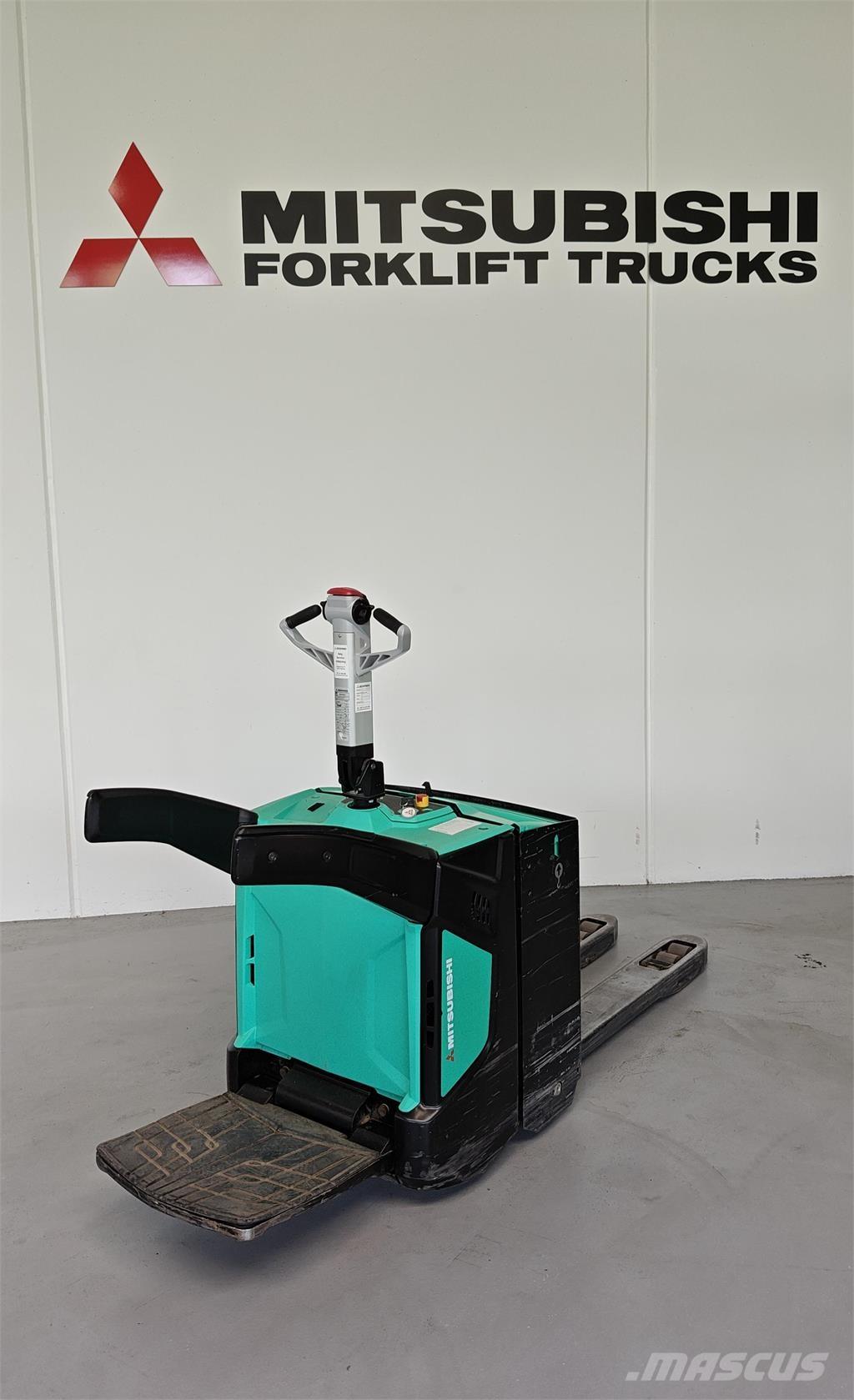 Mitsubishi PBV20N2 Camioane cu platforma