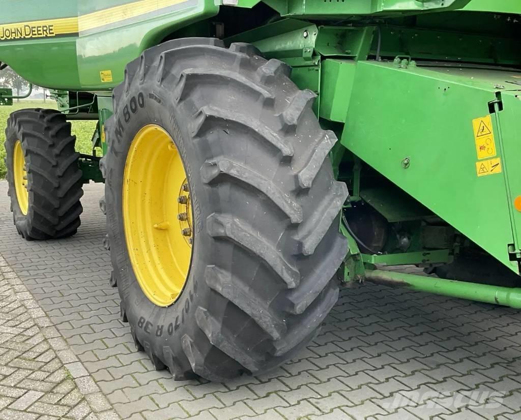 John Deere T 560 Combine de secerat