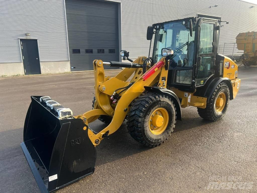 CAT 906 Incarcator pe pneuri