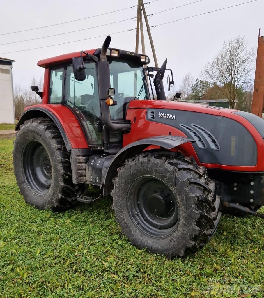 Valtra T 202 Versu Tractoare