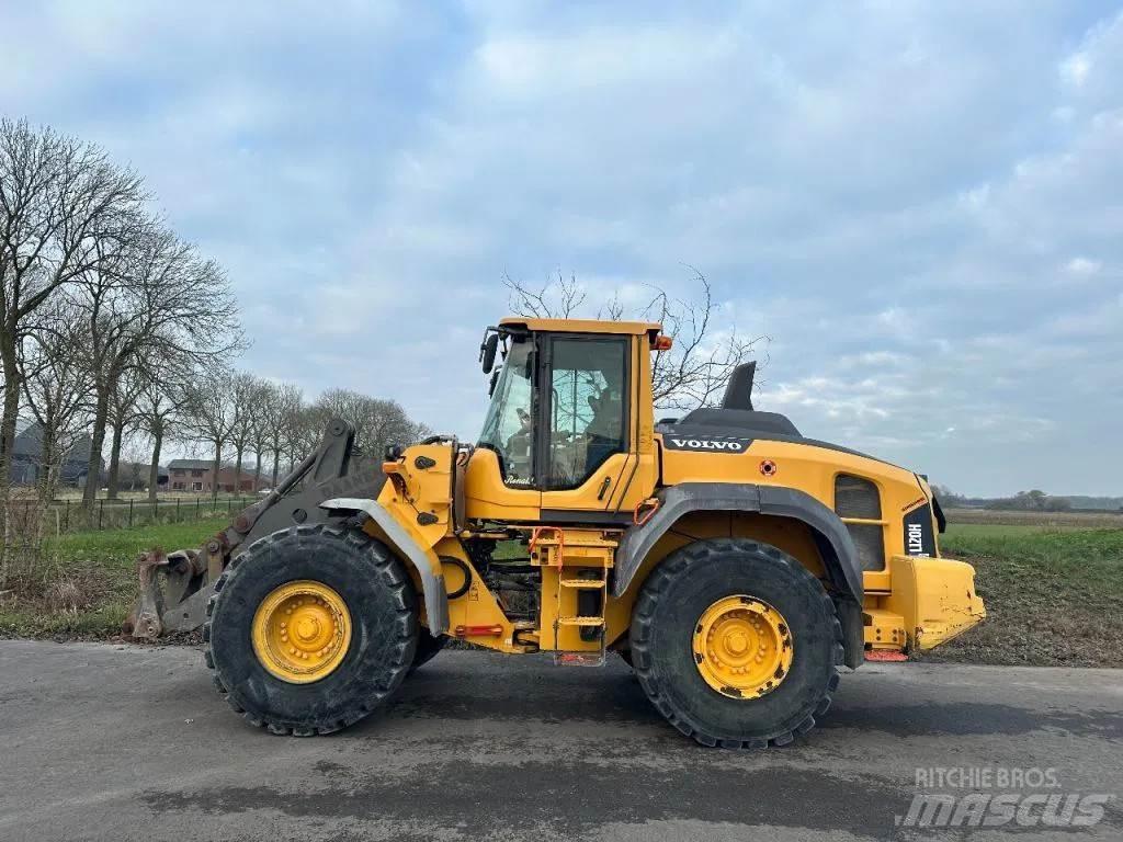 Volvo L120 H Incarcator pe pneuri