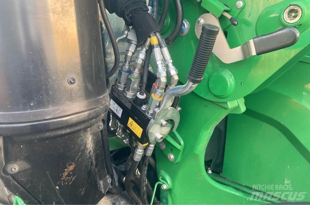 John Deere 6120M Tractoare