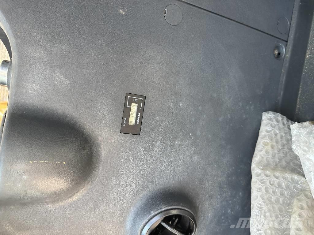 Hyundai R220LC-9S Excavatoare pe șenile
