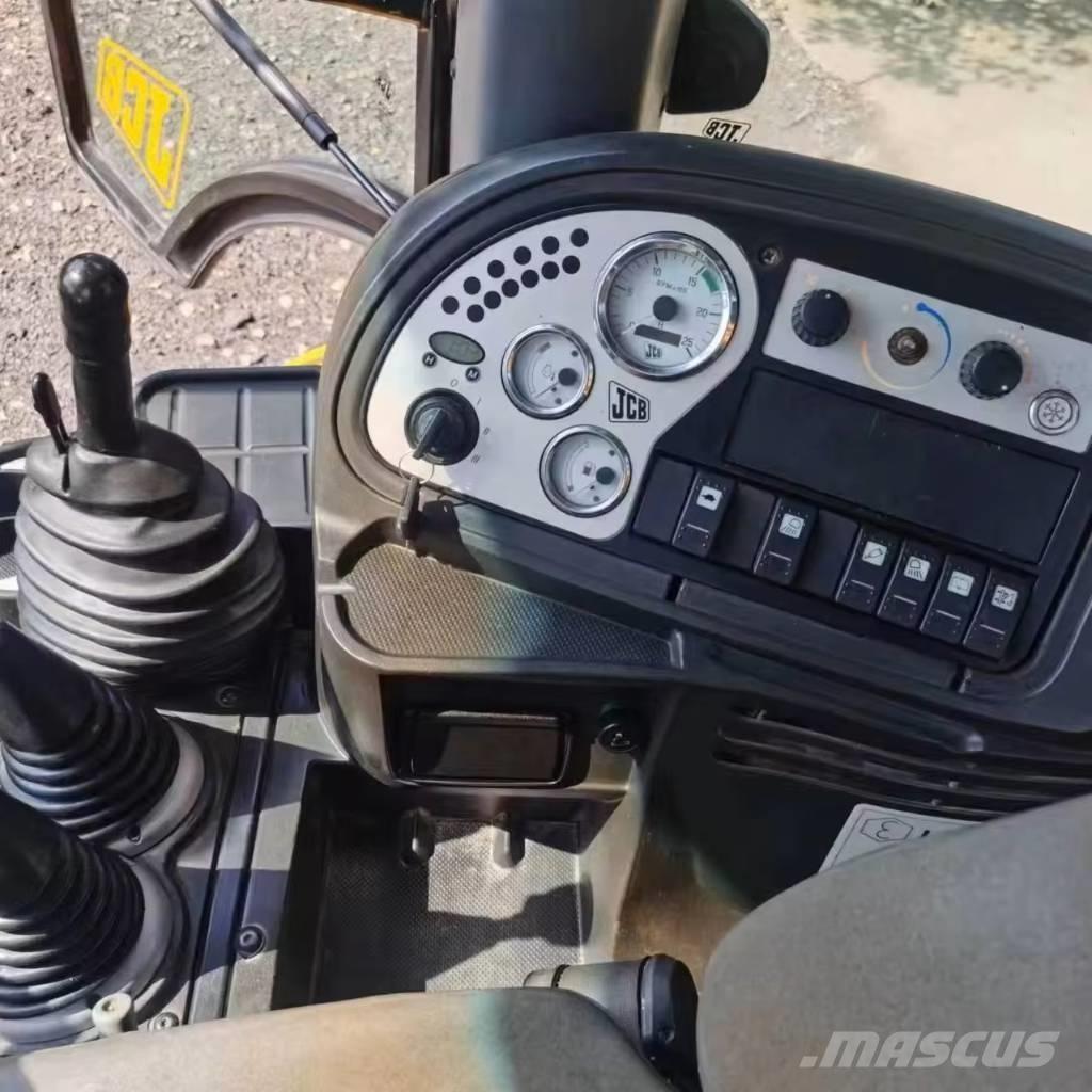 JCB 3CX Buldoexcavatoare