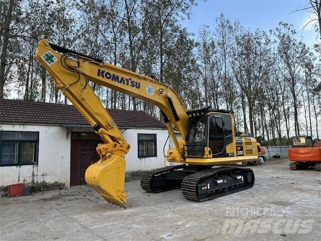 Komatsu PC200-8 Excavatoare pe șenile
