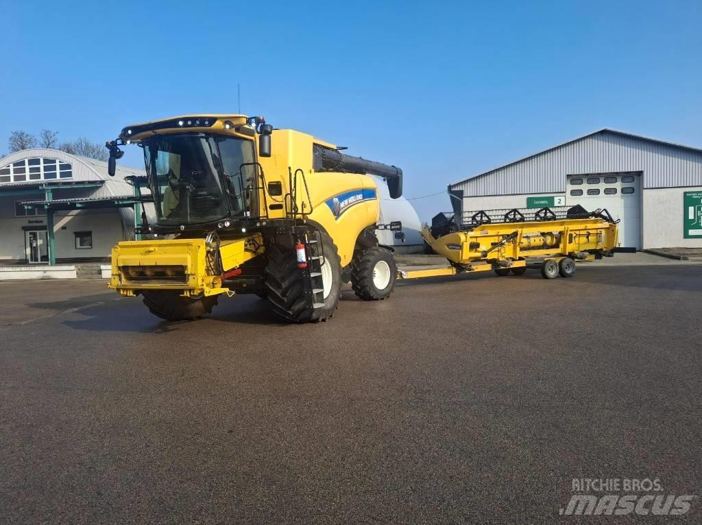 New Holland CX8.70 Combine de secerat