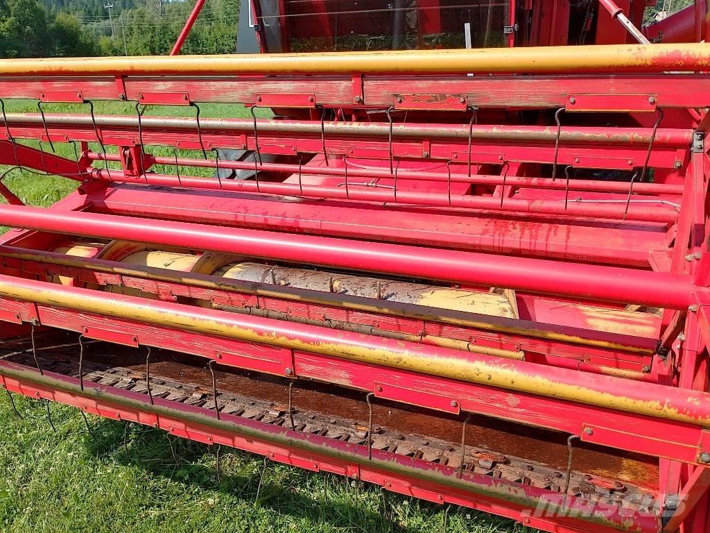 Massey Ferguson 16 Combine de secerat