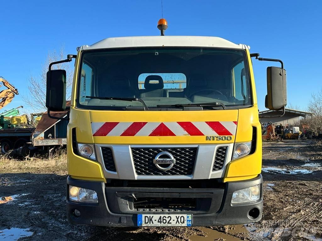 Nissan NT500 Pick up/Platou