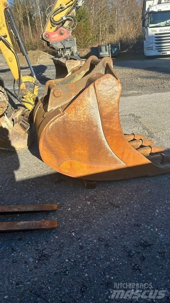 CAT 321 D Excavatoare pe șenile
