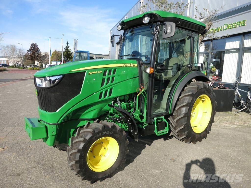 John Deere 5090GV Tractoare