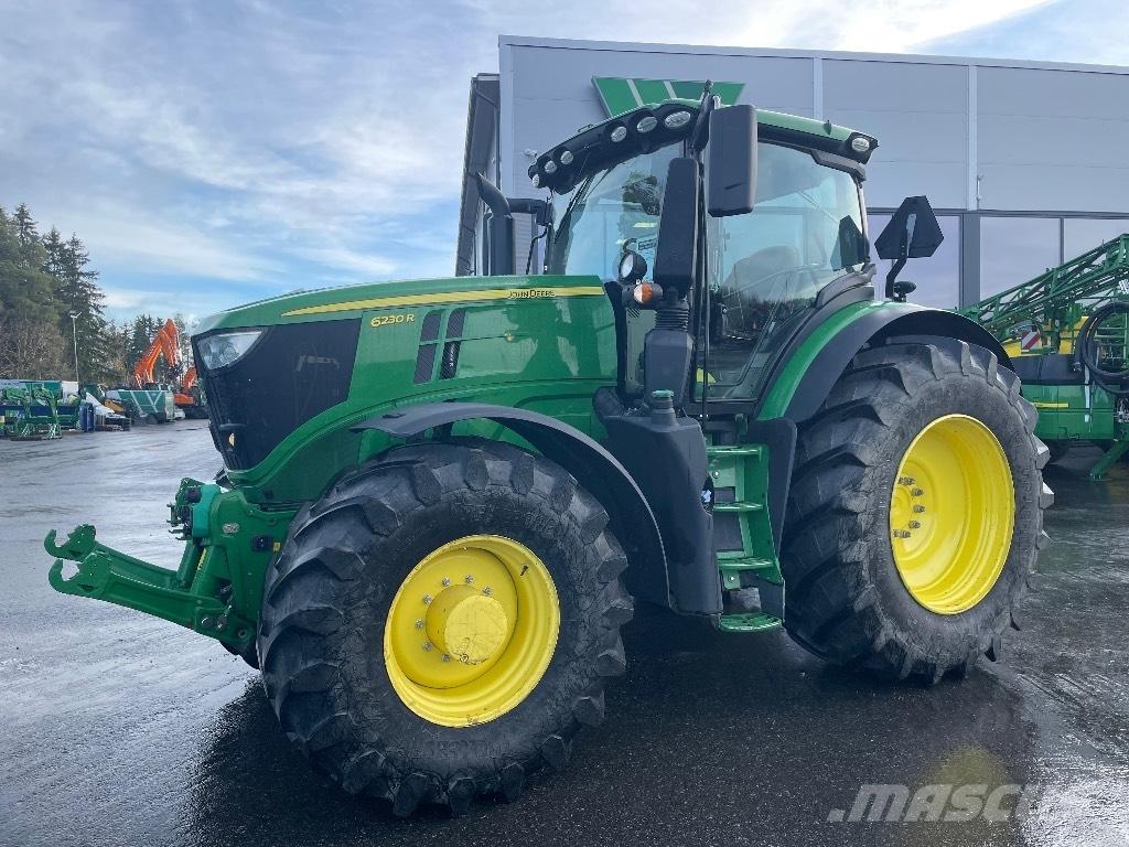 John Deere 6230R Tractoare