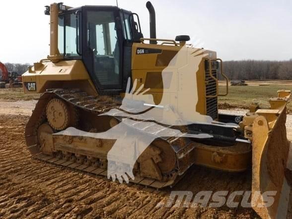 CAT D6N XL Buldozere pe senile