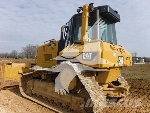 CAT D6N XL Buldozere pe senile