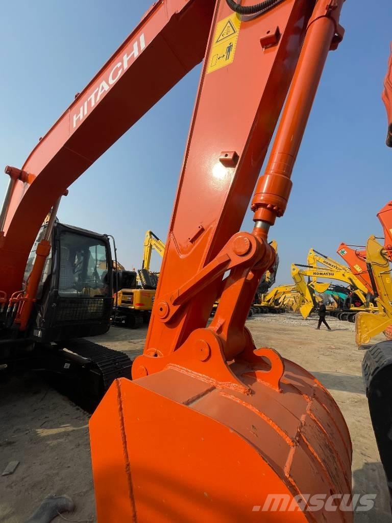 Hitachi ZX 130 Excavatoare pe șenile
